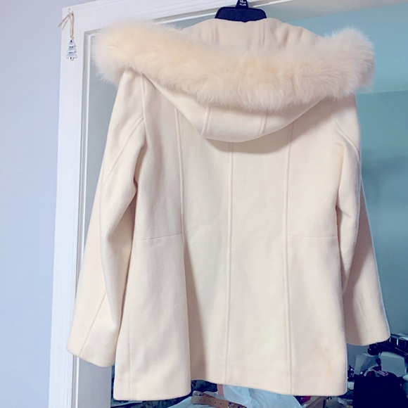 AK ANNE KLEIN small winter white with hood that is lined with 100%fox fur - Picture 6 of 7
